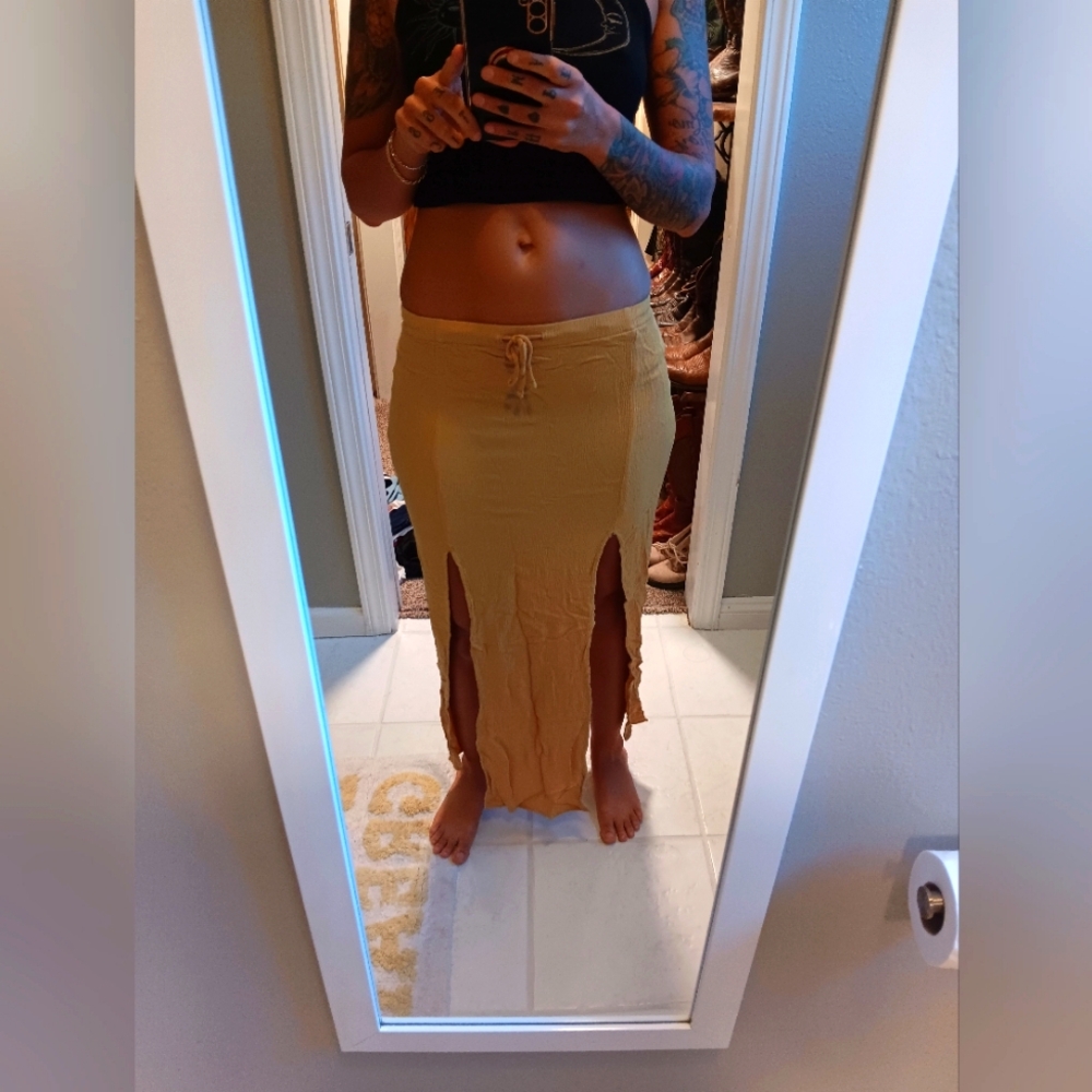 Forever 21 skirt